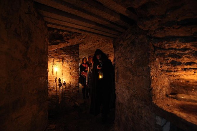 Multi-Sensory Haunted Underground Vaults Tour in Edinburgh - Small Group Energy: Why You Feel Included (and Not Lost)