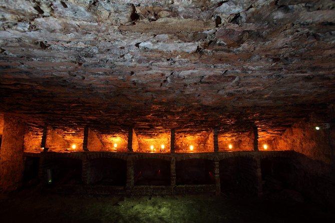 Multi-Sensory Night Walking Tour with Haunted Vaults in Edinburgh - The Royal Mile: Hangings, Treason, and That Feel of the Shadows