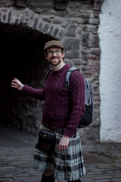 Outlander film locations and Jacobites in Edinburgh - Roman Eagle Lodge to Old Town: getting oriented like a local