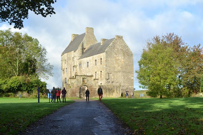 Outlander Film Locations Day Trip from Edinburgh - Meals, timing, and how the value adds up