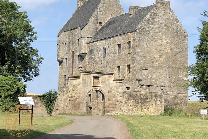 Outlander locations experience, Private Tour in a premium Minivan - Hopetoun House: A Quick View That Still Helps the Story