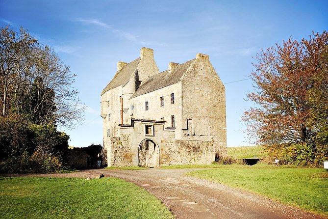 Outlander Odyssey: Outlander Filming Locations Private Day Tour - Midhope Castle and the Lallybroch Outside Shots