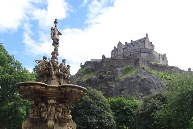 Private 4 Hour Tour of Edinburgh in a Spacious 6-seater Mercedes - Why the Mercedes V-Class format feels easier than buses