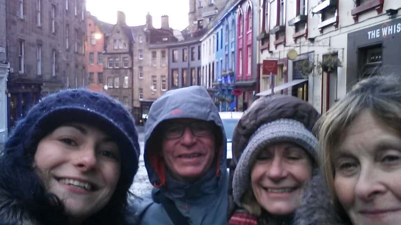 Private & Custom Edinburgh Experience with a Local 2-8hrs - Walking Edinburgh’s iconic sights without feeling herded
