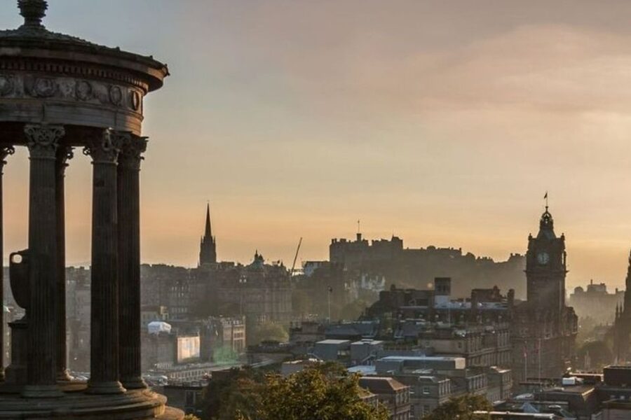 Private Custom Tour with a Local Guide in Edinburgh - Museum Visits: How You Get the Exterior and the Inside Option