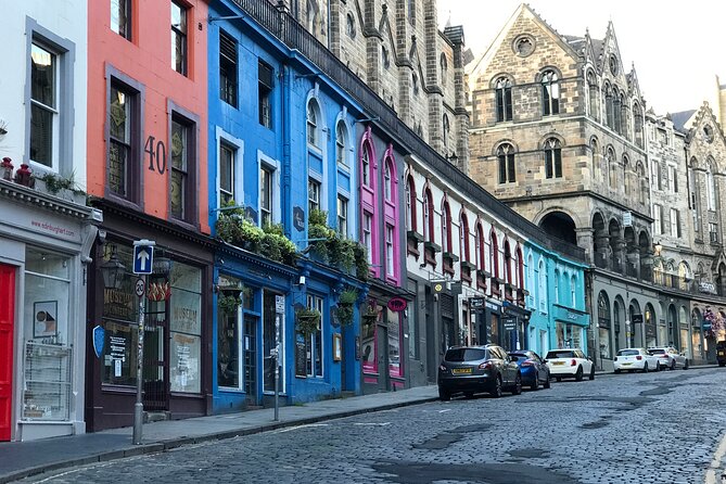 Private Edinburgh City 4-Hour Guided Tour in a black cab LEVC TX - A private black cab intro that works on Day 1