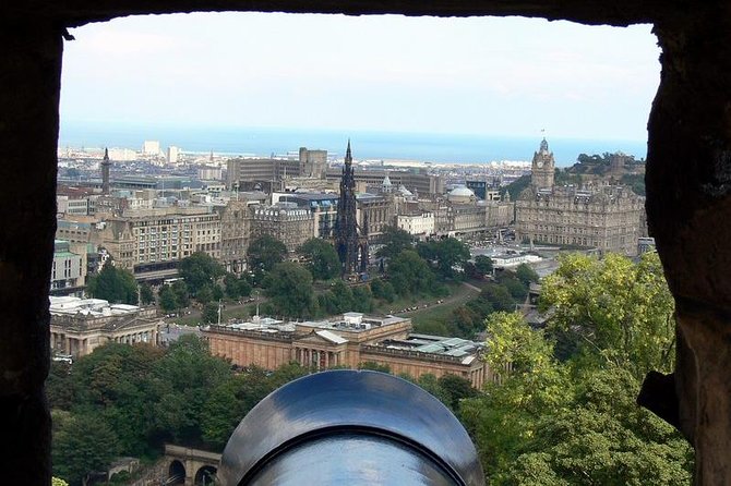 Private Edinburgh City Half-Day Tour - Royal Mile First: Getting Edinburgh’s Medieval Spine