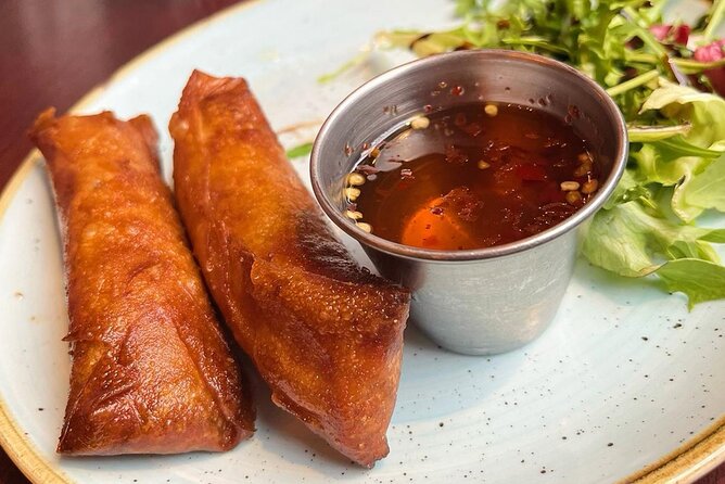 PRIVATE Edinburgh Food Tours - Old Town, Leith - The Castle-area moment: views plus a bite