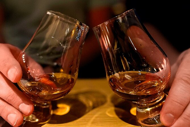 PRIVATE Edinburgh Food Tours - Old Town, Leith - Eating your way through Old Town: restaurants, pubs, and cheese shops