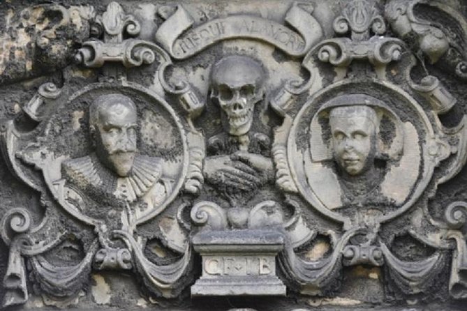 Private Greyfriars Kirkyard history tour - A Fully Private 90-Minute Walk You Actually Shape