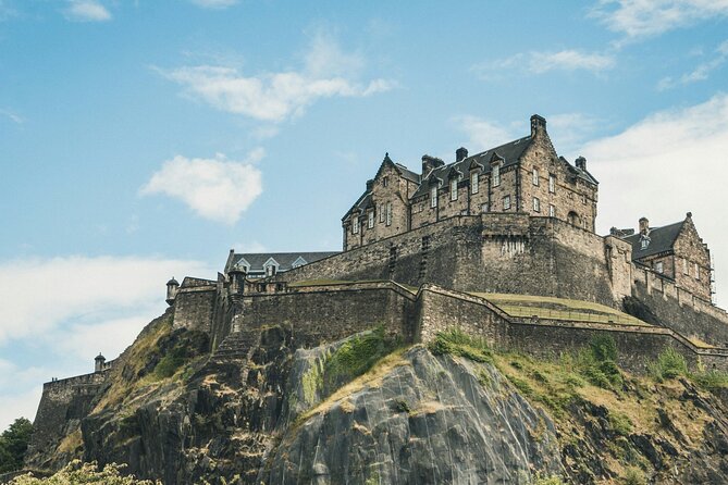 Private Half Day Tour of Edinburgh in a Black Cab - Price and value: $643.53 per group can make sense
