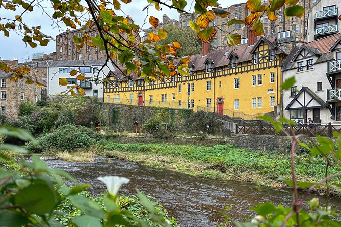 Private Royal Mile Walking Tour - Hidden Mansions and the Esplanade View: Getting Closer to the Castle