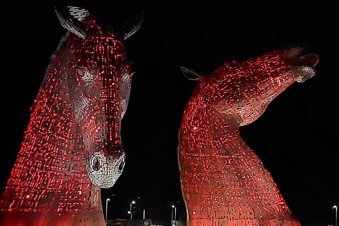 Private Stirling Day Guided Tour in the Premier Classic LEVC TXE - Stop 5: The Kelpies and The Helix—the 30-metre horse scale test