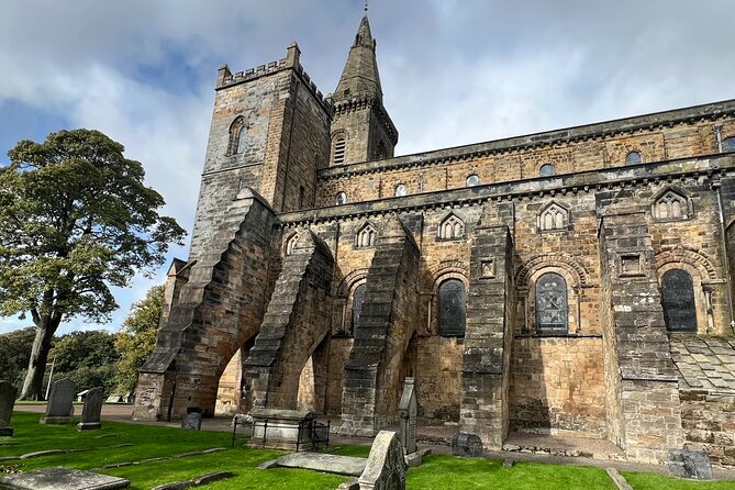 Private Tour to St Andrews and Scottish Coastal Villages - Culross: 17th-century village walking with an Outlander flavor