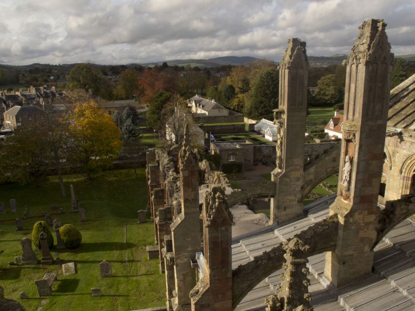 Rosslyn Chapel & Scottish Borders Tour from Edinburgh - Scott’s View and Wallace: quick stops with real storytelling weight