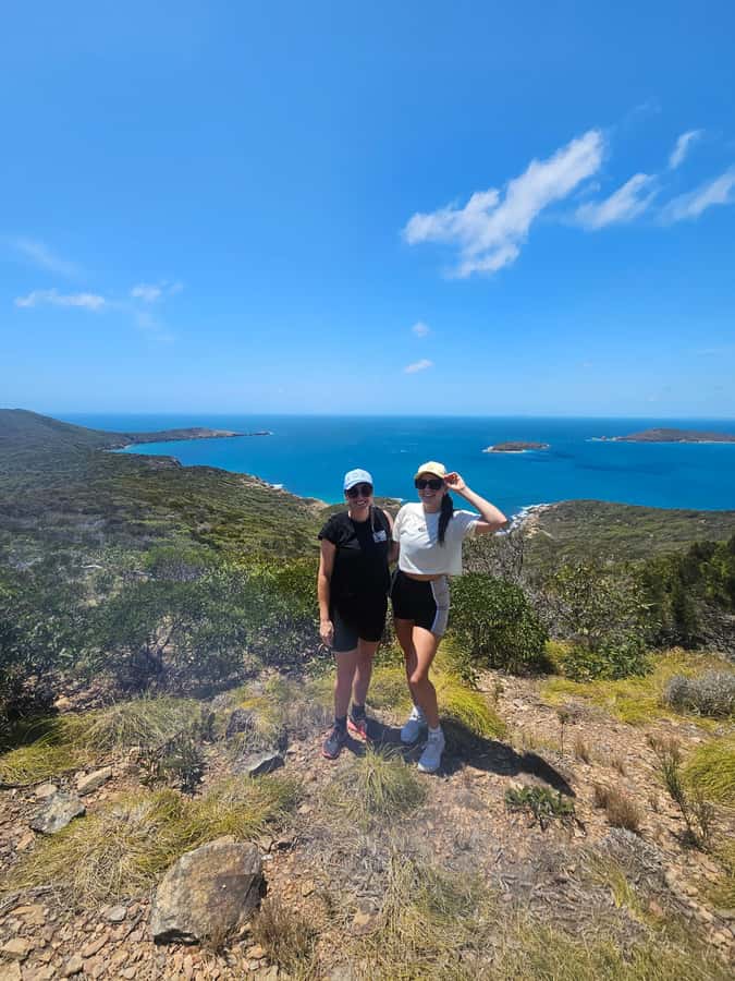 Rosslyn: Great Keppel Island Glass Bottom Boat Tour - Return ferry and timing: making the most of the last hour