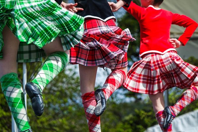 Round-Trip Transportation to the Braemar Highland Games from Edinburgh - What the driver/guide adds on the road (and when it can be too much)