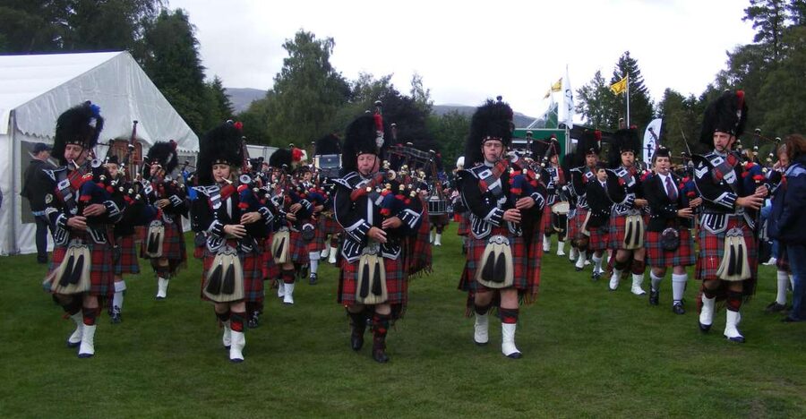 Royal Highland Braemar Gathering, transfer from Edinburgh - Arriving at Royal Deeside: the Gathering’s setting and your free time