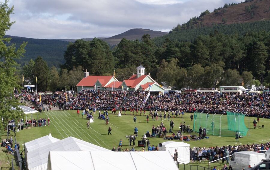 Royal Highland Braemar Gathering, transfer from Edinburgh - Meeting point reality check: how to avoid a rough start