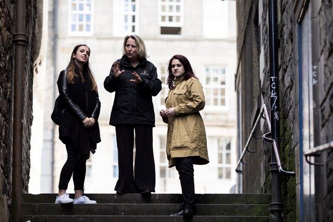 Royal Mile and Edinburgh Castle - Small Group Walking Tour - John Knox House and the Reformation-era context that keeps coming