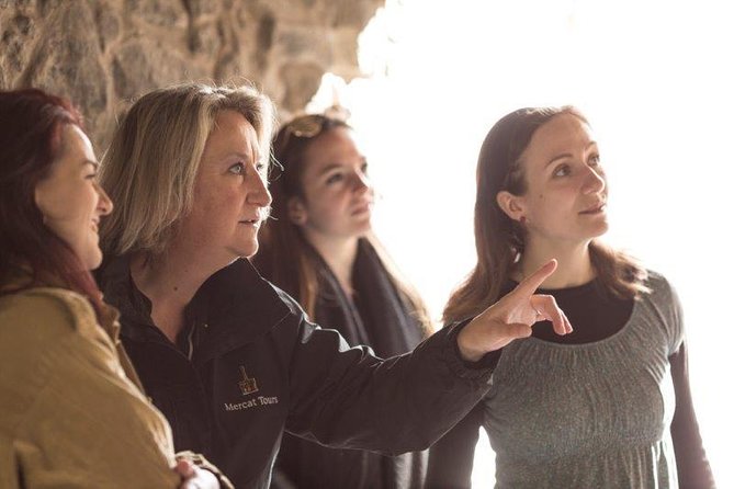 Royal Mile and Edinburgh Castle - Small Group Walking Tour - St Giles Cathedral and Parliament Square: the stops that frame the story