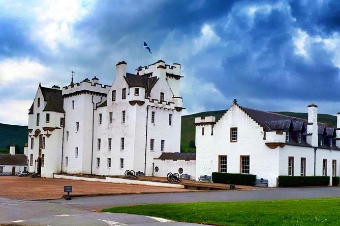 Scottish Highlands Private Day Tour with Scottish Local - Queen’s View: Loch Tummel with visitor-center options