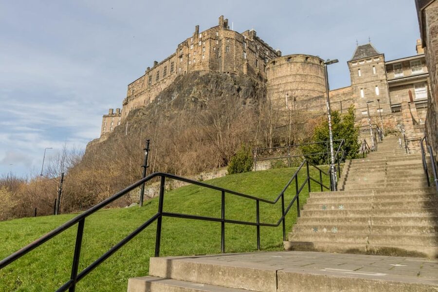 Skip-the-line Edinburgh Castle with Old Town Walking Tour - Edinburgh Castle courtyards: Mary, sieges, and a fortress you can feel