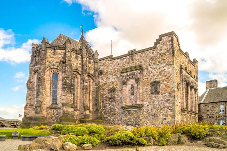 Skip-the-line Edinburgh Castle with Old Town Walking Tour - Price and value: what $308 really buys you