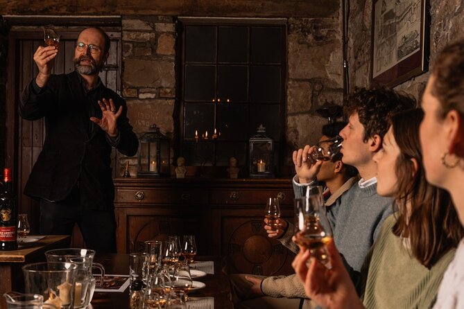 Small Group Edinburgh Whisky Tour and Tasting - A Two-Hour Edinburgh Whisky Tour That Starts With the Streets