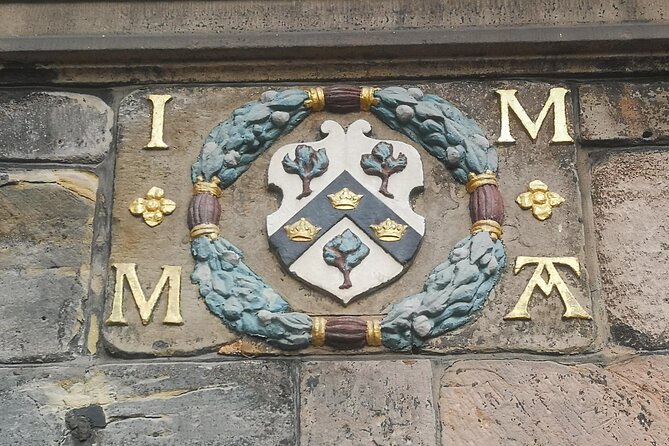 Small Group Walking Tour with Hidden Walks Author in Edinburgh - Royal Mile to Holyrood: what makes this walk worth your time