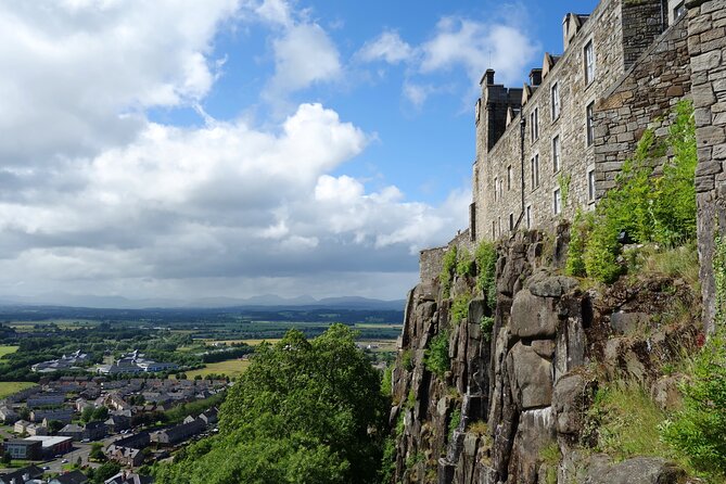 Stirling Castle, Kelpies and Loch Lomond from Edinburgh - Kelpies and The Helix: quick stop, huge visual payoff