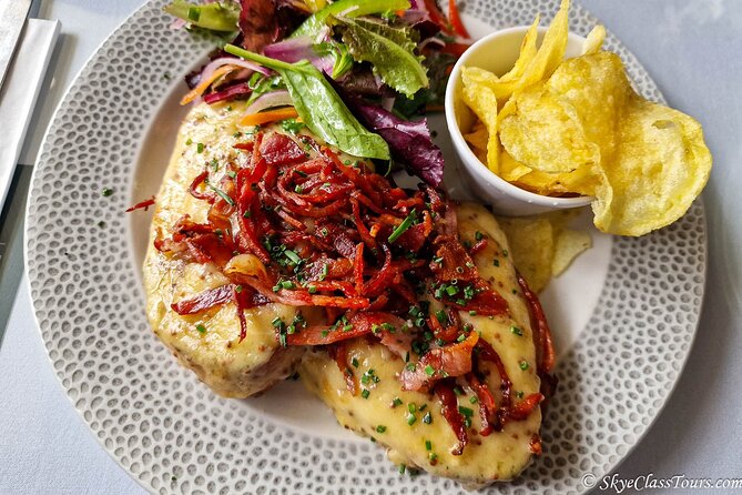 Tailored Premium Edinburgh Food Tour with Highest Quality Dishes - Old Town on Foot: UNESCO Streets and Real Places to Eat