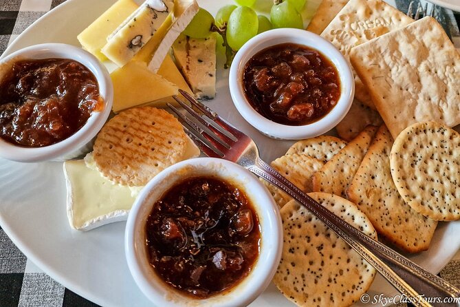 Tailored Premium Edinburgh Food Tour with Highest Quality Dishes - What You’ll Eat and Drink: Samples That Add Up