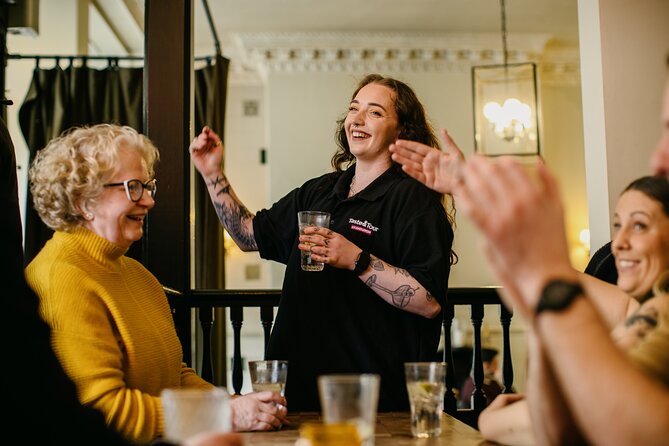 Taste & Tour: Edinburgh Food Tour with Drinks - Edinburgh Farmers’ Market and Producer Stories (Saturday Stop)