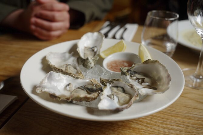 The Best Food Tour in Edinburgh - Main Course: Fish of the Day With Seasonal Vegetables