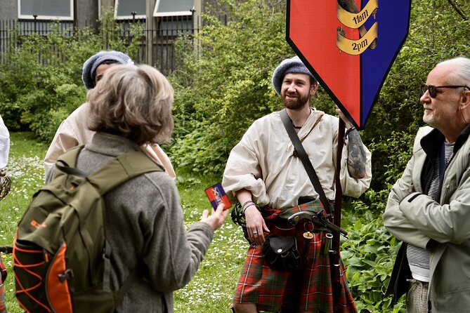 The History Behind Outlander Tour - Parliament Square: the stage set for the Jacobite uprisings