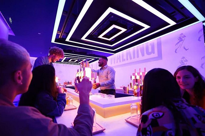 The Johnnie Walker Experience in Edinburgh - The guide and the storytelling: why it matters more than you think
