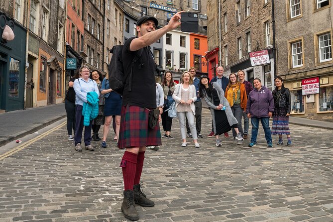 The Mountebank Comedy Walk of Edinburgh - Mercat Cross: medieval trade, public proclamations, and why the town ran on rules