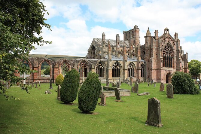 The Scottish Borders Full-Day Private Tour in a Luxury Minivan with Local Guide - Scott’s View: A Quick Stop That Gives You Your Bearings