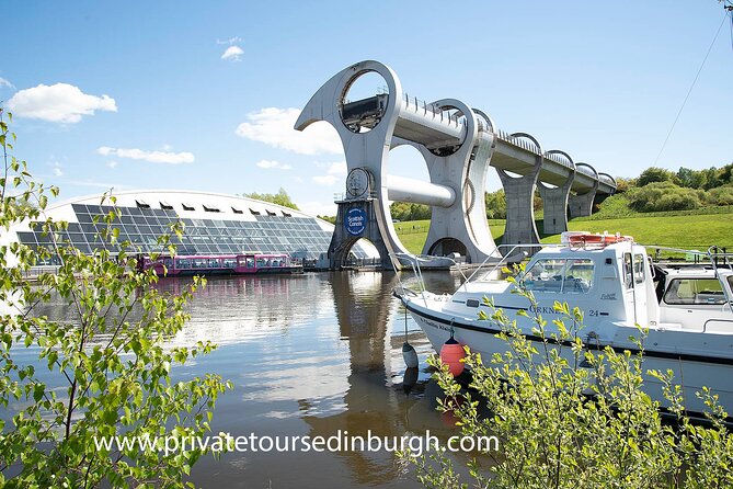 the World Famous Kelpies and Stirling Castle small group tours - Your guide and the hands-on photo help that upgrades the day