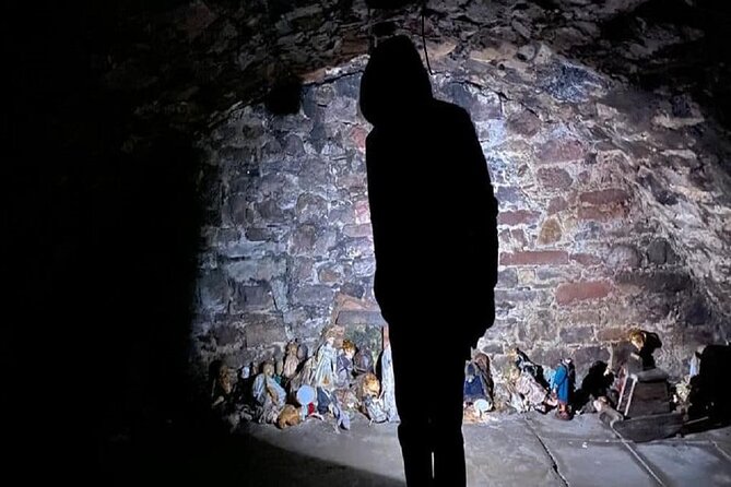 The World Famous Underground Ghost Tour - Your guide’s style: why the cast can make or break the mood