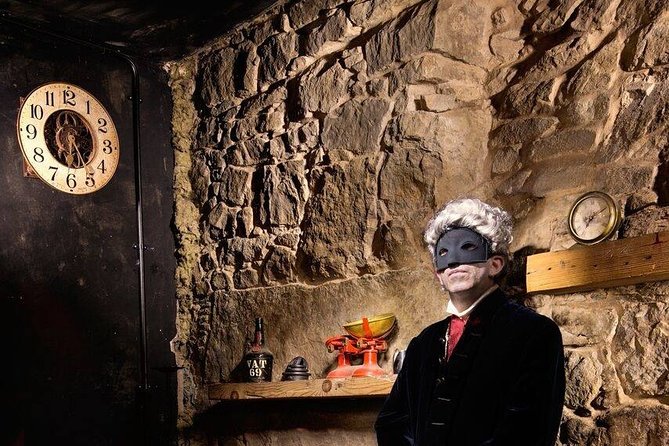 The World Famous Underground Ghost Tour - Down under: entering Edinburgh’s vault world beneath your feet