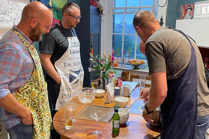 Traditional Scottish Cooking Class & Dinner with Edinburgh Local - Whisky and the Burns toast: why this part feels memorable