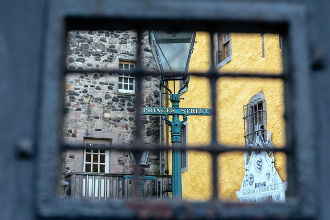 Treasures of Edinburgh: Ghosts, Myths & Legends Private Tour - Robert Fergusson Statue: Poets, Street Corners, and Legends