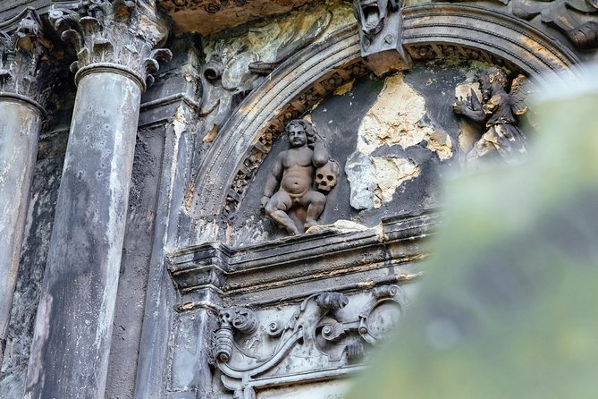 Treasures of Edinburgh: Ghosts, Myths & Legends Private Tour - 2.5 Hours on Edinburgh Hills: Timing, Fitness, and Comfort