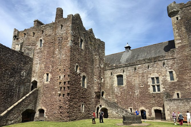 Ultimate Outlander Day Tour - Pickup rules and comfort tips for Scotland in real weather