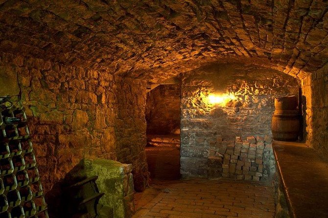Underground City of the Dead Tour - Finding the start: St Giles’ Cathedral to Niddry Street South