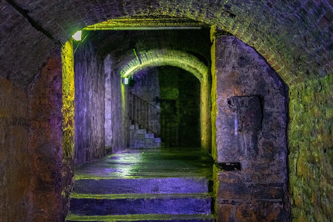 Underground Vaults Walking Tour in Edinburgh Old Town - Practical tips that make the vault tour feel easier