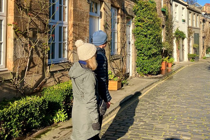 Walk Dean Village, New Town & Royal Botanics - Dean Village: earn the quiet with photogenic mill-world streets