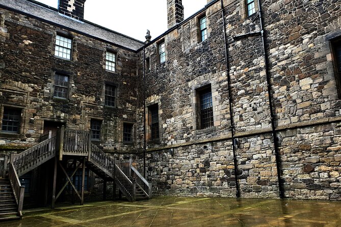 Wallace monument, Stirling Castle, Linlithgow Palace Private Tour - Your guide experience (Ed Private Tours): why the day feels personal